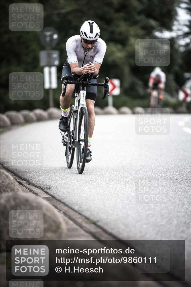 21.06.2026 - 29. Vierlanden-Triathlon H.Heesch http://msf.ph/oto/9860111 21.06.2026 12:06:38 Radfahren 786, 804, 947, 951 meine-sportfotos.de