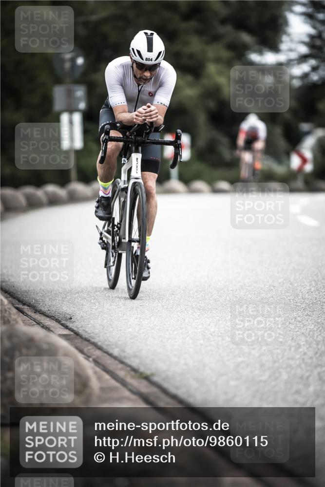 21.06.2026 - 29. Vierlanden-Triathlon H.Heesch http://msf.ph/oto/9860115 21.06.2026 12:06:38 Radfahren 786, 804, 947, 951 meine-sportfotos.de