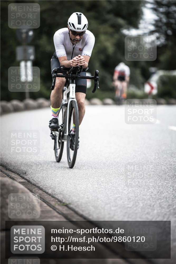 21.06.2026 - 29. Vierlanden-Triathlon H.Heesch http://msf.ph/oto/9860120 21.06.2026 12:06:38 Radfahren 786, 804, 947, 951 meine-sportfotos.de