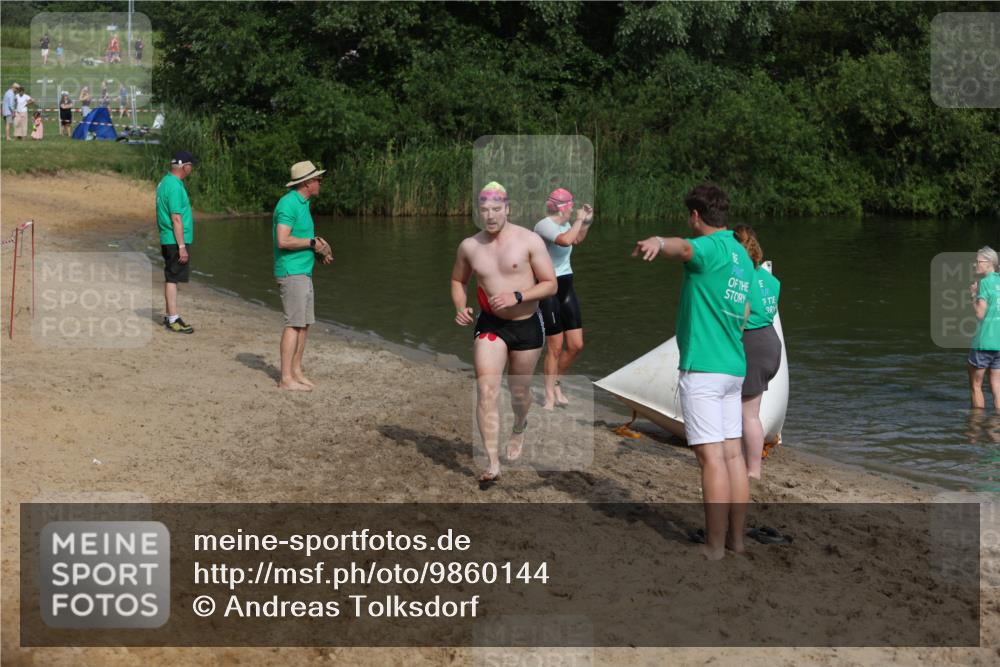 21.06.2026 - 29. Vierlanden-Triathlon Andreas Tolksdorf http://msf.ph/oto/9860144 21.06.2026 09:09:27 Schwimmen 291 meine-sportfotos.de