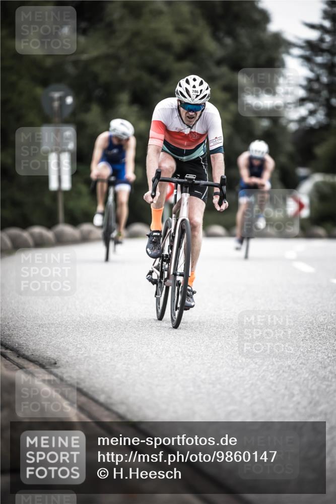 21.06.2026 - 29. Vierlanden-Triathlon H.Heesch http://msf.ph/oto/9860147 21.06.2026 12:06:42 Radfahren 281, 771, 786, 804, 834, 856, 861, 911, 914, 947, 951 meine-sportfotos.de