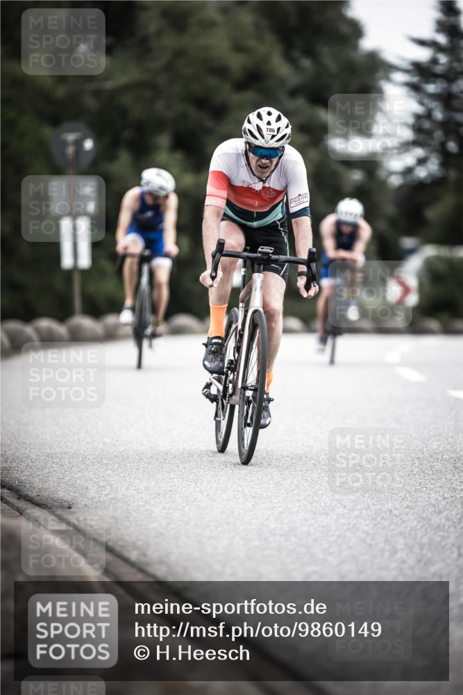 21.06.2026 - 29. Vierlanden-Triathlon H.Heesch http://msf.ph/oto/9860149 21.06.2026 12:06:43 Radfahren 281, 771, 786, 834, 856, 861, 911, 914, 947, 951, 974 meine-sportfotos.de