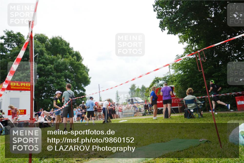 21.06.2026 - 29. Vierlanden-Triathlon LAZAROV Photography http://msf.ph/oto/9860152 21.06.2026 11:31:54 Schwimmen 853 meine-sportfotos.de