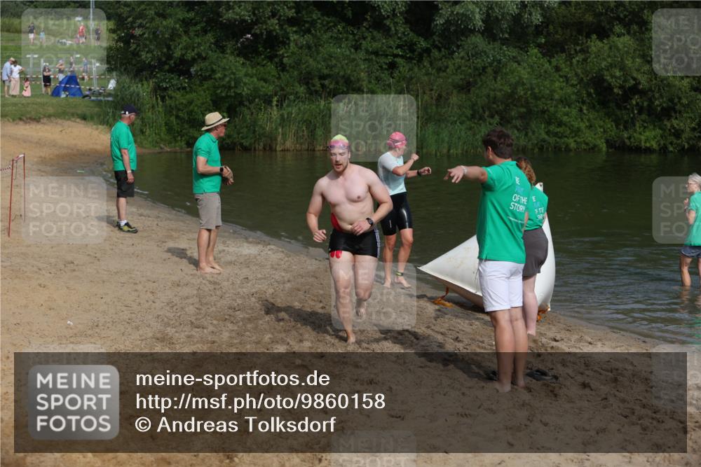 21.06.2026 - 29. Vierlanden-Triathlon Andreas Tolksdorf http://msf.ph/oto/9860158 21.06.2026 09:09:27 Schwimmen 291 meine-sportfotos.de