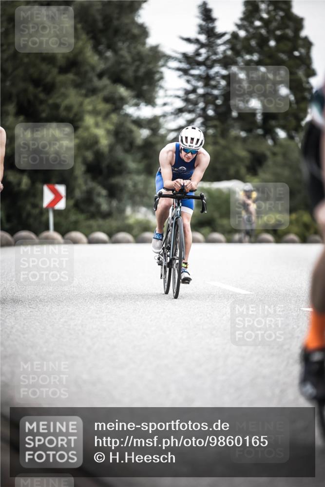 21.06.2026 - 29. Vierlanden-Triathlon H.Heesch http://msf.ph/oto/9860165 21.06.2026 12:06:43 Radfahren 281, 771, 786, 834, 856, 861, 911, 914, 947, 951, 974 meine-sportfotos.de