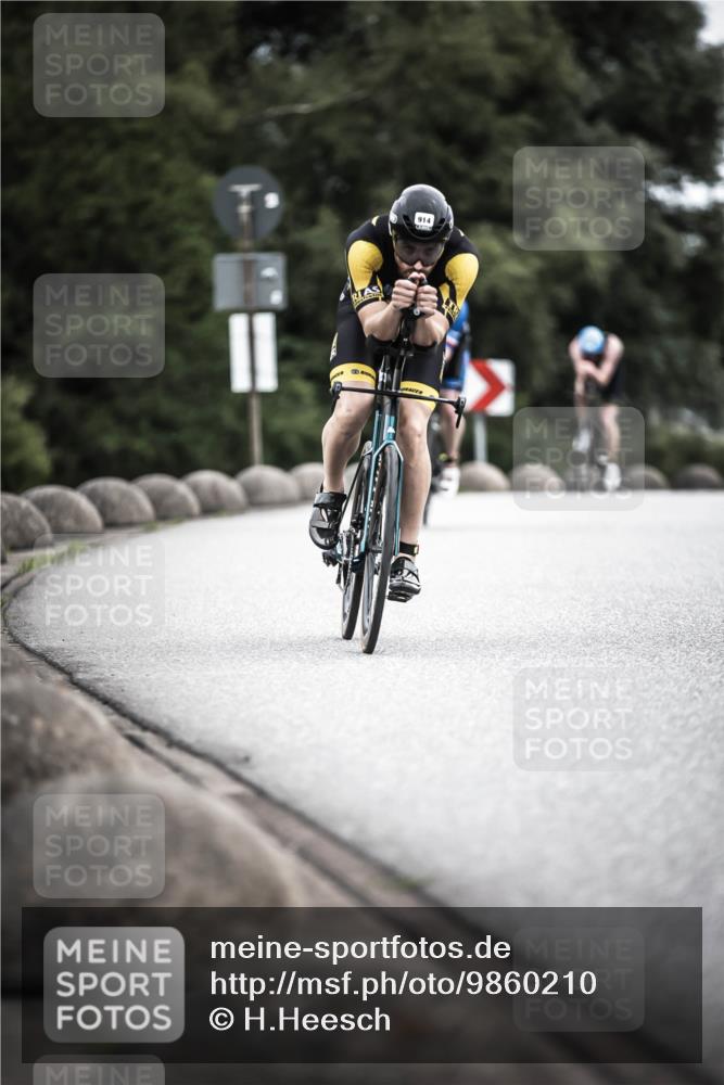 21.06.2026 - 29. Vierlanden-Triathlon H.Heesch http://msf.ph/oto/9860210 21.06.2026 12:06:48 Radfahren 281, 771, 834, 856, 861, 889, 911, 914, 947, 974 meine-sportfotos.de
