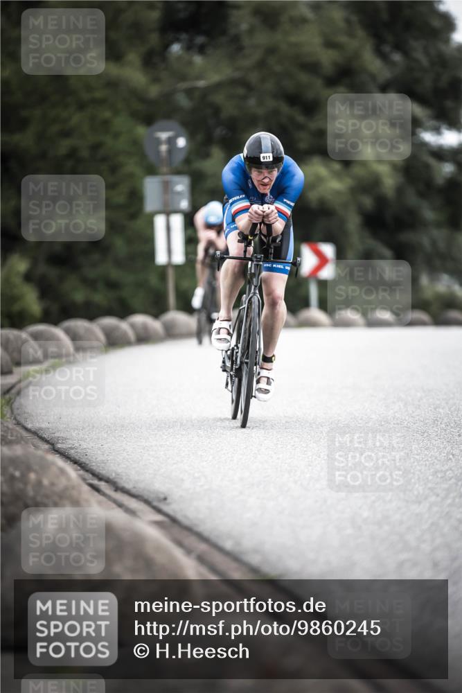 21.06.2026 - 29. Vierlanden-Triathlon H.Heesch http://msf.ph/oto/9860245 21.06.2026 12:06:49 Radfahren 281, 739, 771, 834, 847, 856, 861, 889, 911, 914, 974 meine-sportfotos.de