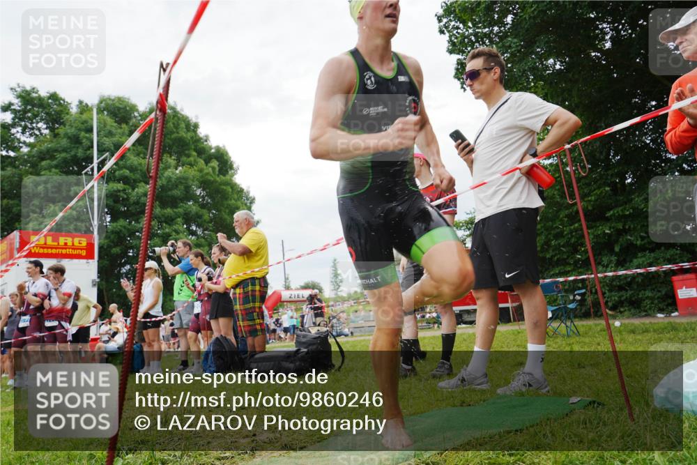21.06.2026 - 29. Vierlanden-Triathlon LAZAROV Photography http://msf.ph/oto/9860246 21.06.2026 12:01:25 Schwimmen 919, 927, 947, 957, 958, 963, 971, 972 meine-sportfotos.de