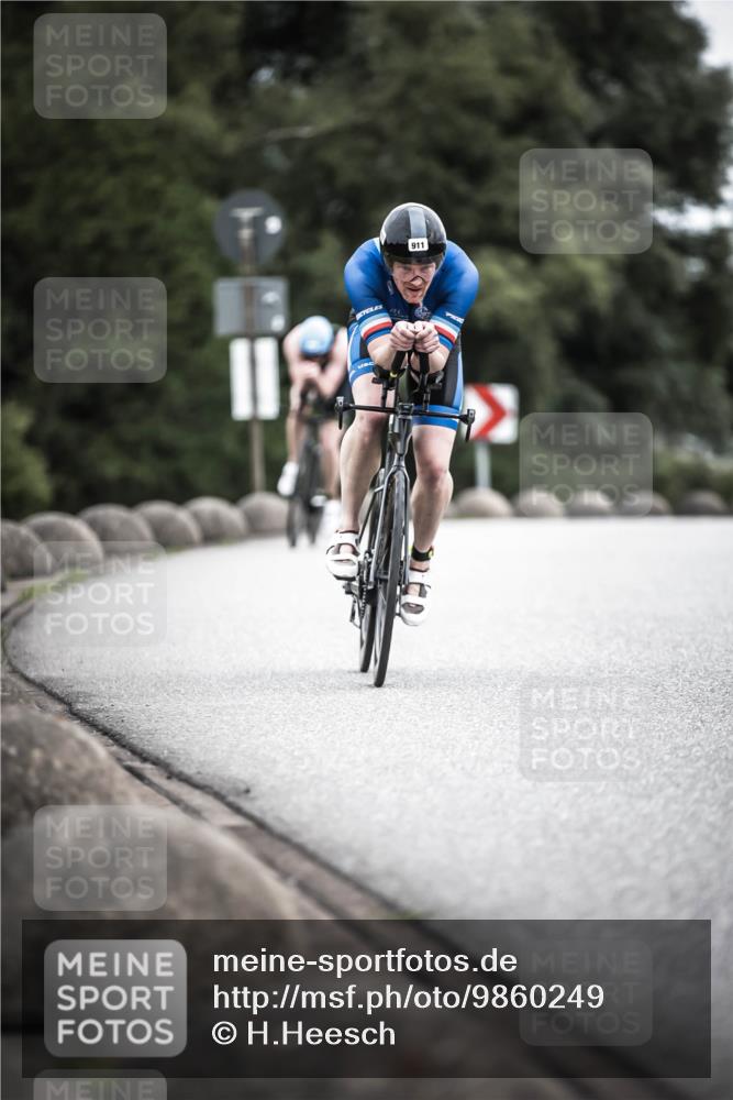 21.06.2026 - 29. Vierlanden-Triathlon H.Heesch http://msf.ph/oto/9860249 21.06.2026 12:06:49 Radfahren 281, 739, 771, 834, 847, 856, 861, 889, 911, 914, 974 meine-sportfotos.de