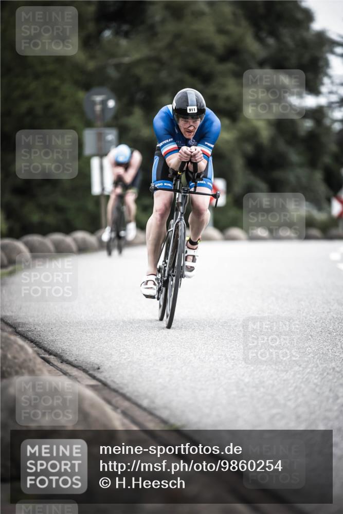 21.06.2026 - 29. Vierlanden-Triathlon H.Heesch http://msf.ph/oto/9860254 21.06.2026 12:06:49 Radfahren 281, 739, 771, 834, 847, 856, 861, 889, 911, 914, 974 meine-sportfotos.de