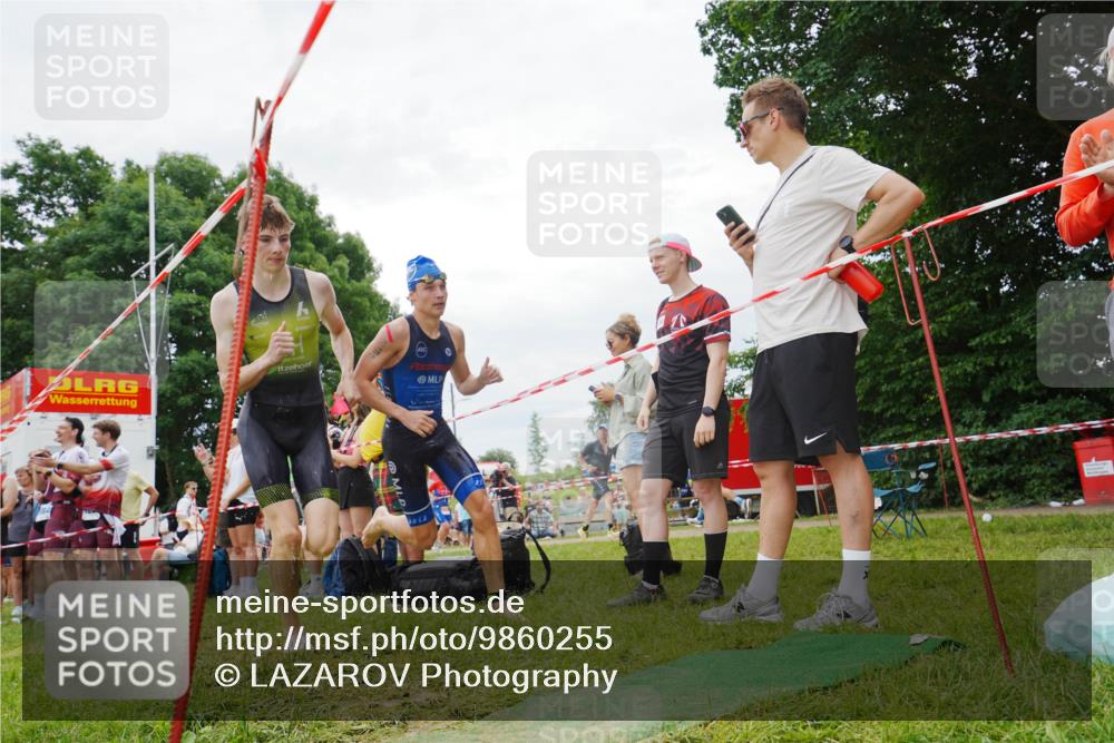 21.06.2026 - 29. Vierlanden-Triathlon LAZAROV Photography http://msf.ph/oto/9860255 21.06.2026 12:01:30 Schwimmen 947, 958, 963, 966, 971, 972 meine-sportfotos.de