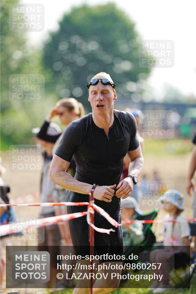 21.06.2026 - 29. Vierlanden-Triathlon LAZAROV Photography http://msf.ph/oto/9860257 21.06.2026 08:39:14 Schwimmen 10, 61 meine-sportfotos.de