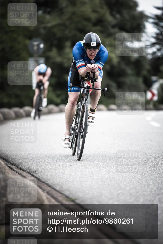 21.06.2026 - 29. Vierlanden-Triathlon H.Heesch http://msf.ph/oto/9860261 21.06.2026 12:06:49 Radfahren 281, 739, 771, 834, 847, 856, 861, 889, 911, 914, 974 meine-sportfotos.de