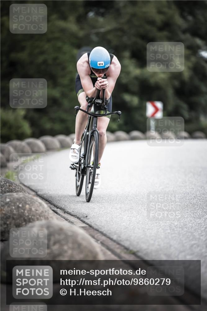 21.06.2026 - 29. Vierlanden-Triathlon H.Heesch http://msf.ph/oto/9860279 21.06.2026 12:06:51 Radfahren 281, 638, 739, 769, 771, 847, 856, 861, 889, 910, 911, 914, 946, 974 meine-sportfotos.de