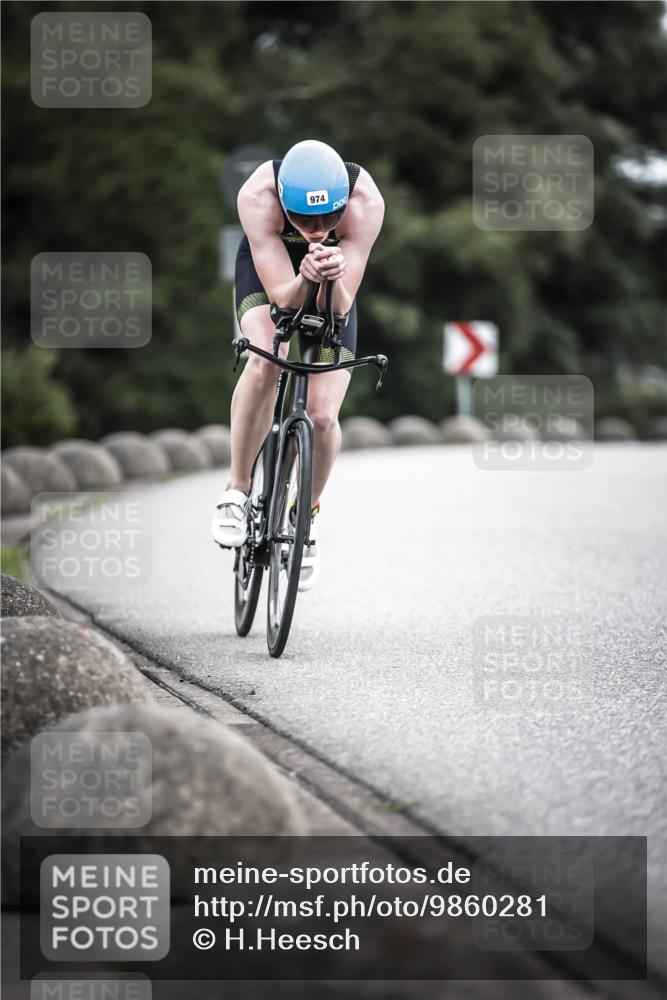 21.06.2026 - 29. Vierlanden-Triathlon H.Heesch http://msf.ph/oto/9860281 21.06.2026 12:06:51 Radfahren 281, 638, 739, 769, 771, 847, 856, 861, 889, 910, 911, 914, 946, 974 meine-sportfotos.de