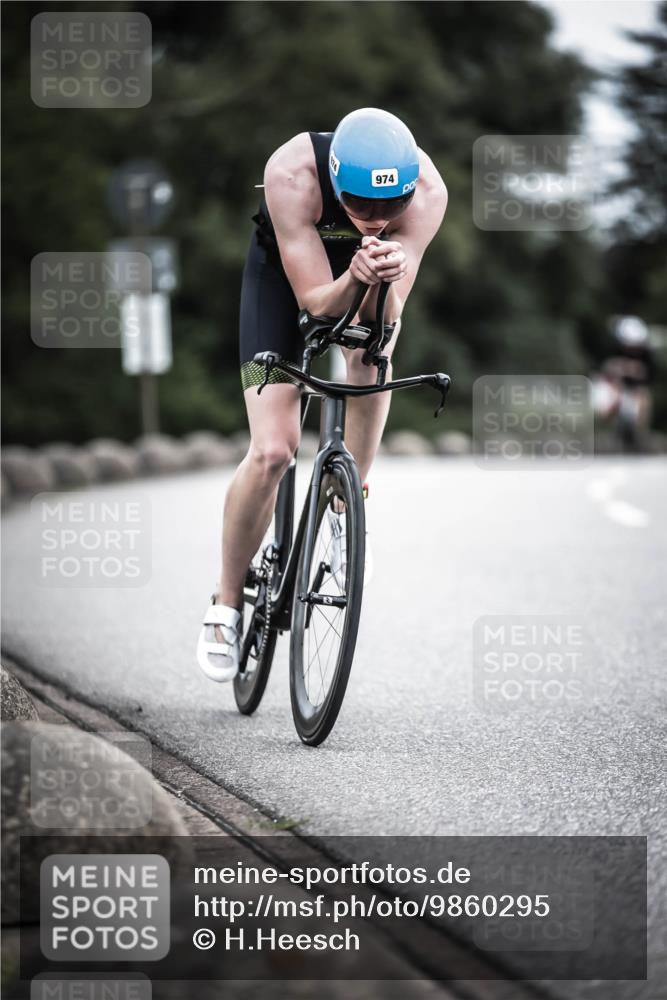 21.06.2026 - 29. Vierlanden-Triathlon H.Heesch http://msf.ph/oto/9860295 21.06.2026 12:06:51 Radfahren 281, 638, 739, 769, 771, 847, 856, 861, 889, 910, 911, 914, 946, 974 meine-sportfotos.de