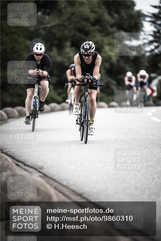 21.06.2026 - 29. Vierlanden-Triathlon H.Heesch http://msf.ph/oto/9860310 21.06.2026 12:06:57 Radfahren 638, 739, 768, 769, 847, 910, 946, 952, 953 meine-sportfotos.de