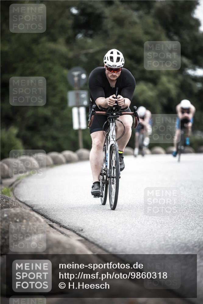 21.06.2026 - 29. Vierlanden-Triathlon H.Heesch http://msf.ph/oto/9860318 21.06.2026 12:06:57 Radfahren 638, 739, 768, 769, 847, 910, 946, 952, 953 meine-sportfotos.de