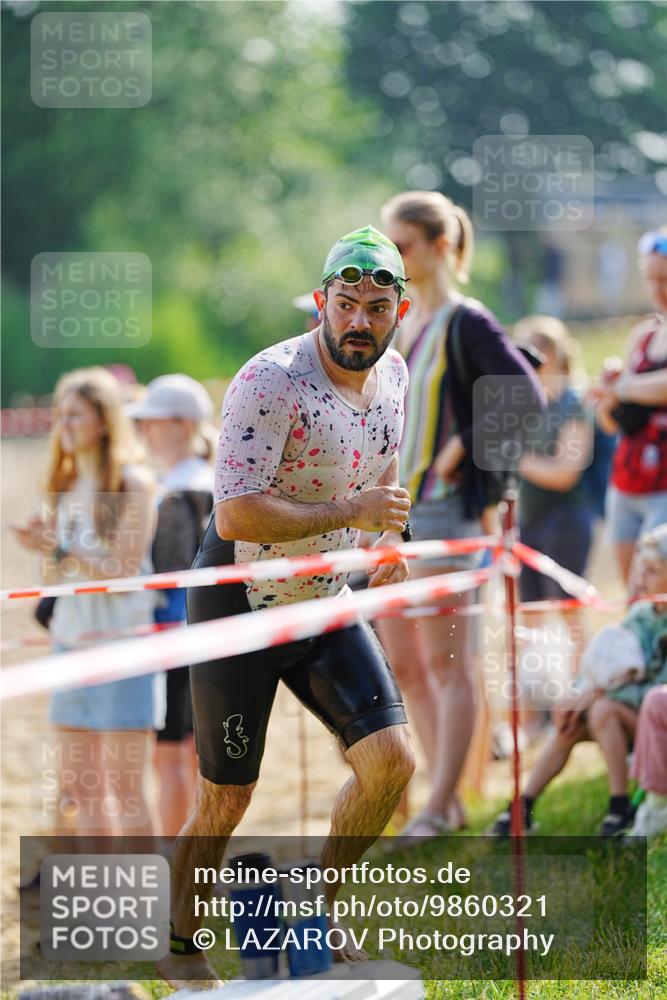 21.06.2026 - 29. Vierlanden-Triathlon LAZAROV Photography http://msf.ph/oto/9860321 21.06.2026 08:40:55 Schwimmen 18, 164 meine-sportfotos.de
