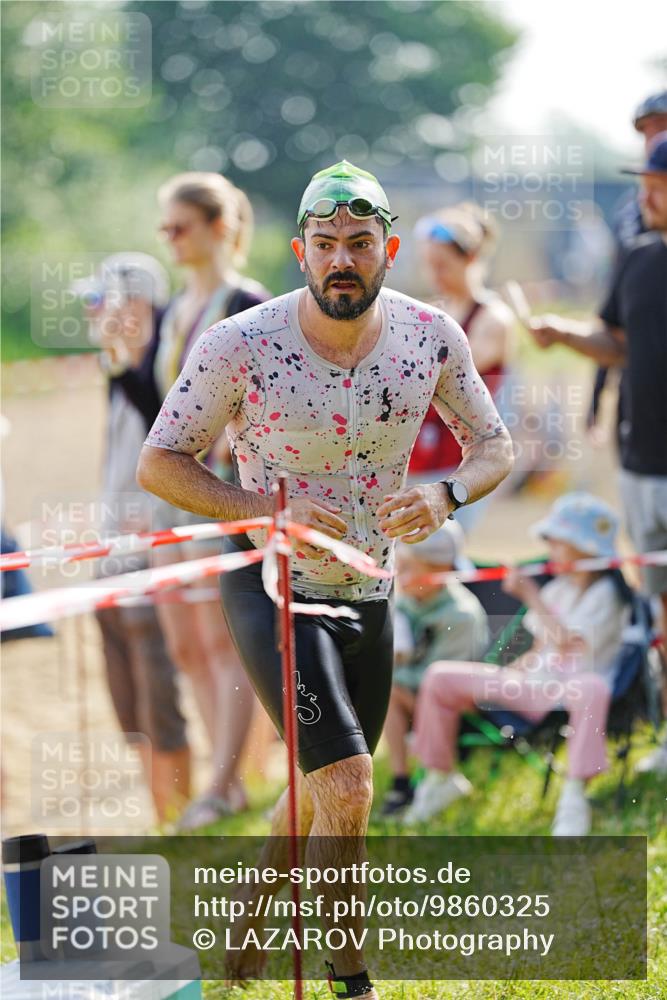 21.06.2026 - 29. Vierlanden-Triathlon LAZAROV Photography http://msf.ph/oto/9860325 21.06.2026 08:40:56 Schwimmen 18, 164 meine-sportfotos.de
