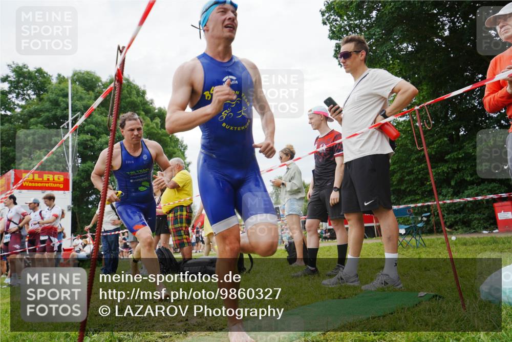 21.06.2026 - 29. Vierlanden-Triathlon LAZAROV Photography http://msf.ph/oto/9860327 21.06.2026 12:01:58 Schwimmen 911, 914, 920, 934, 951 meine-sportfotos.de