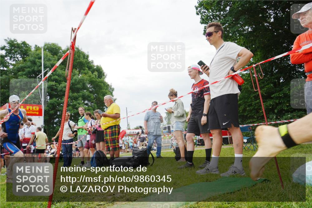 21.06.2026 - 29. Vierlanden-Triathlon LAZAROV Photography http://msf.ph/oto/9860345 21.06.2026 12:02:11 Schwimmen 910, 946, 950 meine-sportfotos.de