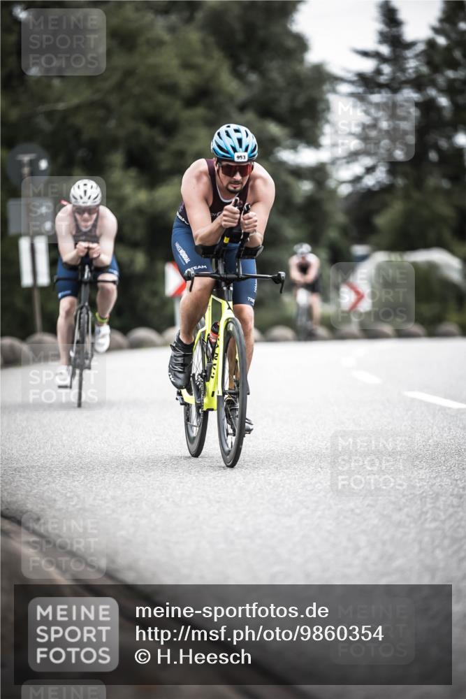 21.06.2026 - 29. Vierlanden-Triathlon H.Heesch http://msf.ph/oto/9860354 21.06.2026 12:06:59 Radfahren 638, 739, 768, 769, 847, 910, 946, 952, 953 meine-sportfotos.de