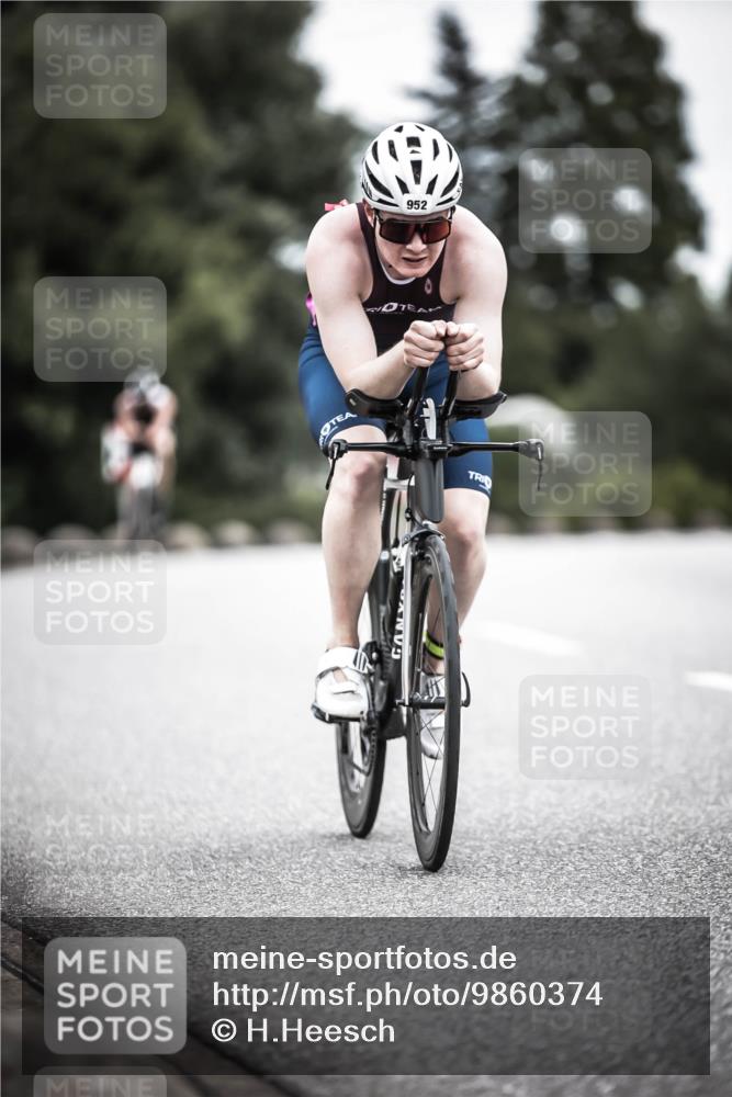 21.06.2026 - 29. Vierlanden-Triathlon H.Heesch http://msf.ph/oto/9860374 21.06.2026 12:07:01 Radfahren 638, 712, 768, 769, 910, 946, 952, 953 meine-sportfotos.de