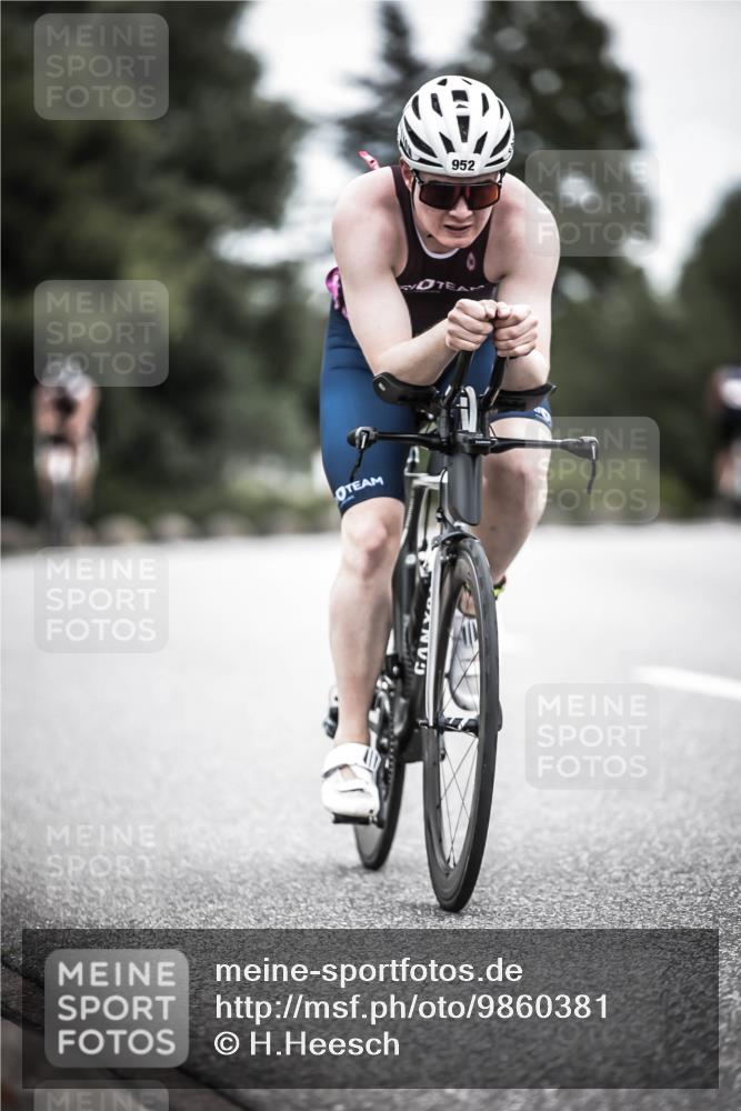 21.06.2026 - 29. Vierlanden-Triathlon H.Heesch http://msf.ph/oto/9860381 21.06.2026 12:07:01 Radfahren 638, 712, 768, 769, 910, 946, 952, 953 meine-sportfotos.de