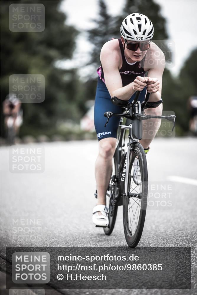 21.06.2026 - 29. Vierlanden-Triathlon H.Heesch http://msf.ph/oto/9860385 21.06.2026 12:07:01 Radfahren 638, 712, 768, 769, 910, 946, 952, 953 meine-sportfotos.de