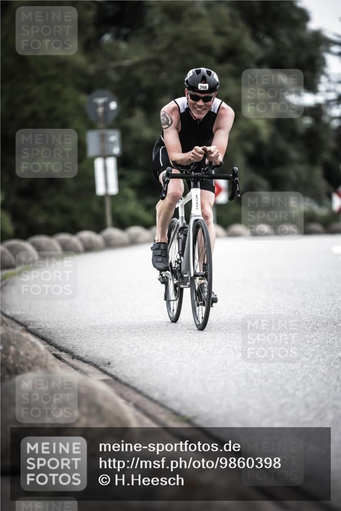 21.06.2026 - 29. Vierlanden-Triathlon H.Heesch http://msf.ph/oto/9860398 21.06.2026 12:07:04 Radfahren 668, 712, 768, 952 meine-sportfotos.de