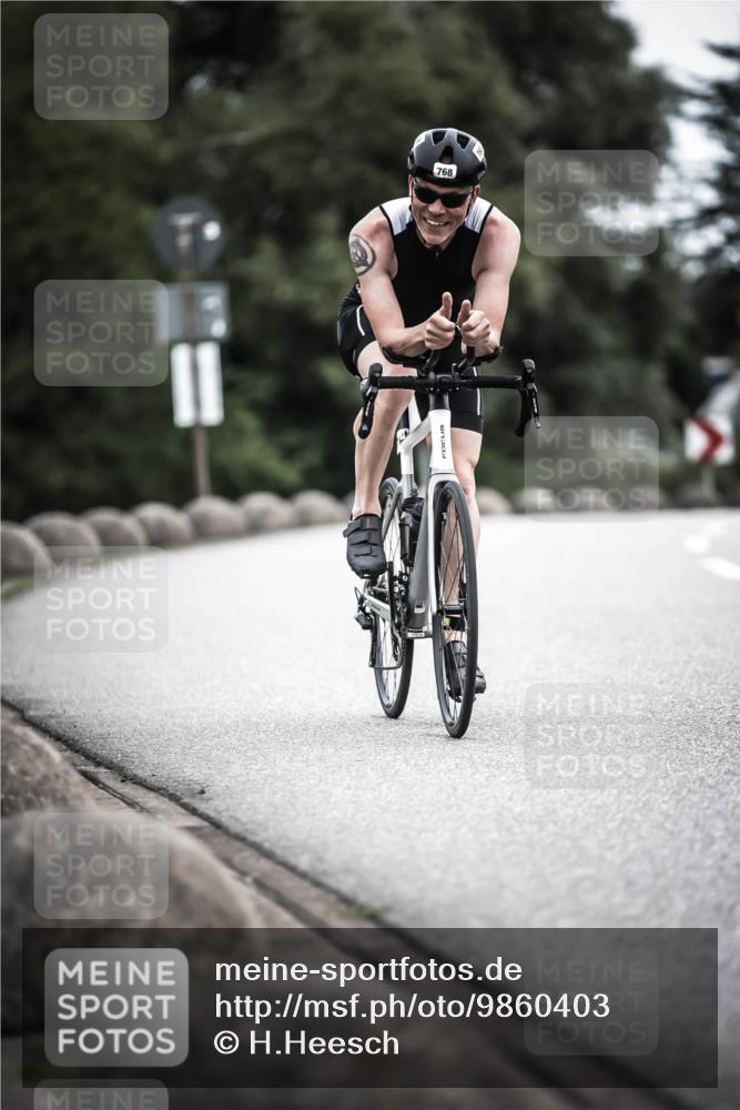 21.06.2026 - 29. Vierlanden-Triathlon H.Heesch http://msf.ph/oto/9860403 21.06.2026 12:07:04 Radfahren 668, 712, 768, 952 meine-sportfotos.de