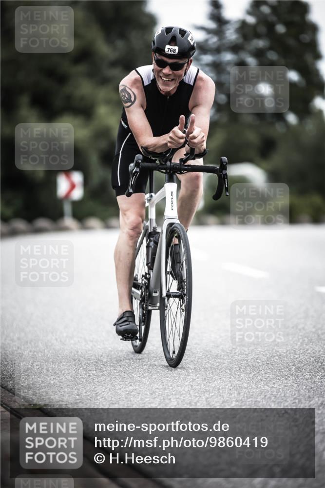 21.06.2026 - 29. Vierlanden-Triathlon H.Heesch http://msf.ph/oto/9860419 21.06.2026 12:07:05 Radfahren 668, 712, 768 meine-sportfotos.de