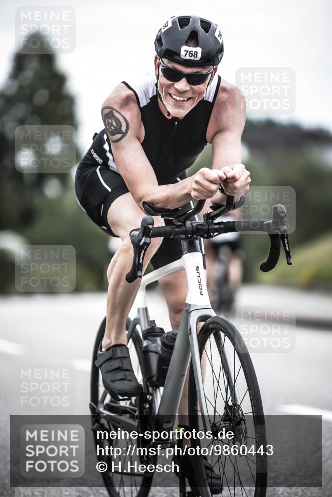 21.06.2026 - 29. Vierlanden-Triathlon H.Heesch http://msf.ph/oto/9860443 21.06.2026 12:07:05 Radfahren 668, 712, 768 meine-sportfotos.de