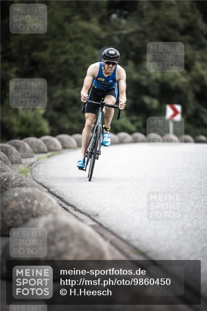 21.06.2026 - 29. Vierlanden-Triathlon H.Heesch http://msf.ph/oto/9860450 21.06.2026 12:07:13 Radfahren 634, 668, 923, 950 meine-sportfotos.de