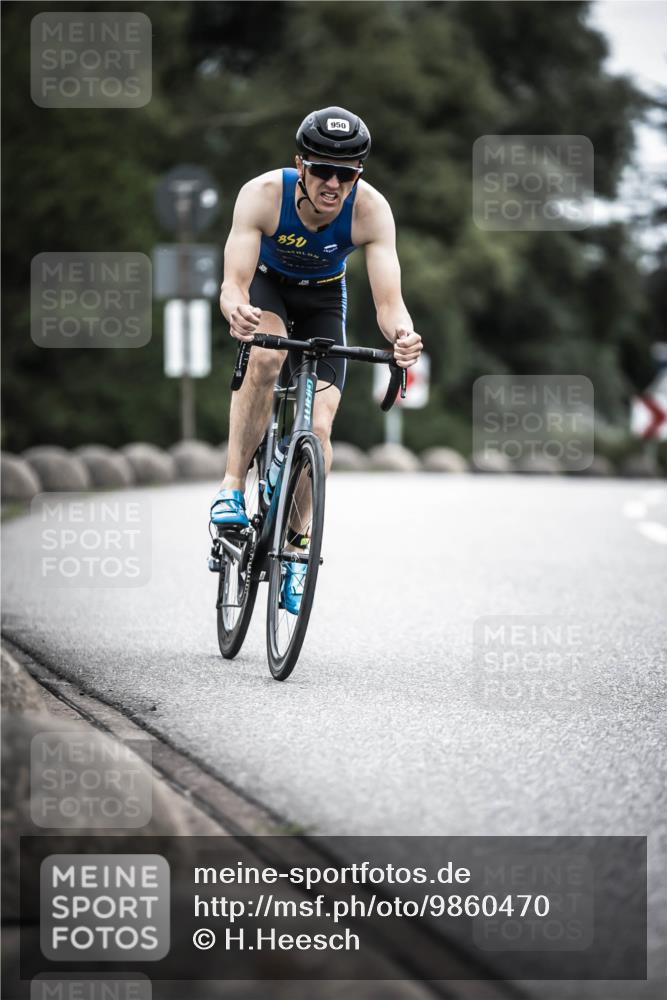 21.06.2026 - 29. Vierlanden-Triathlon H.Heesch http://msf.ph/oto/9860470 21.06.2026 12:07:14 Radfahren 634, 668, 923, 950 meine-sportfotos.de