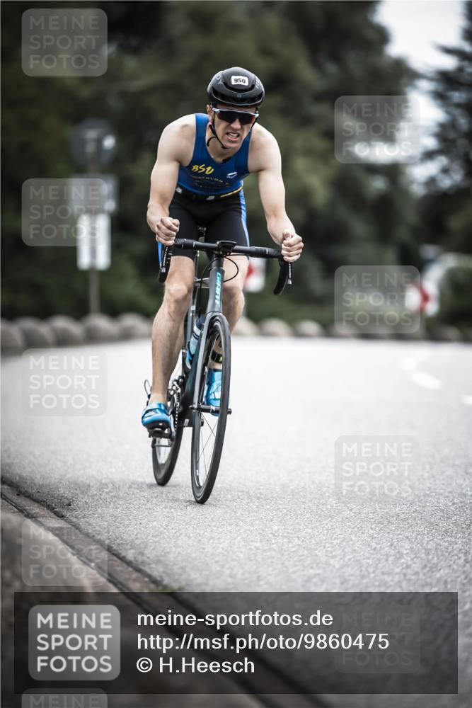 21.06.2026 - 29. Vierlanden-Triathlon H.Heesch http://msf.ph/oto/9860475 21.06.2026 12:07:14 Radfahren 634, 668, 923, 950 meine-sportfotos.de