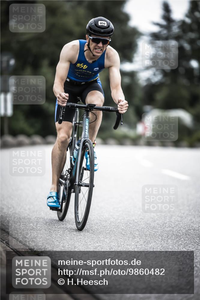21.06.2026 - 29. Vierlanden-Triathlon H.Heesch http://msf.ph/oto/9860482 21.06.2026 12:07:14 Radfahren 634, 668, 923, 950 meine-sportfotos.de