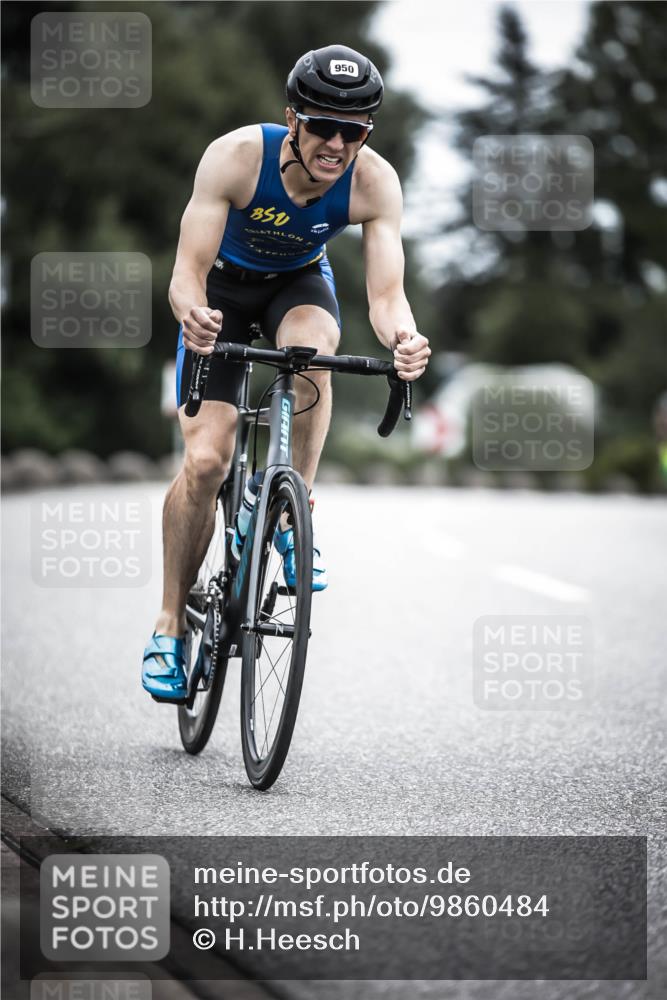 21.06.2026 - 29. Vierlanden-Triathlon H.Heesch http://msf.ph/oto/9860484 21.06.2026 12:07:14 Radfahren 634, 668, 923, 950 meine-sportfotos.de