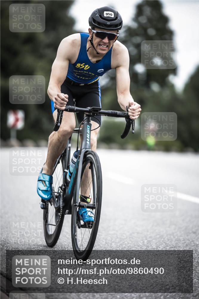 21.06.2026 - 29. Vierlanden-Triathlon H.Heesch http://msf.ph/oto/9860490 21.06.2026 12:07:14 Radfahren 634, 668, 923, 950 meine-sportfotos.de