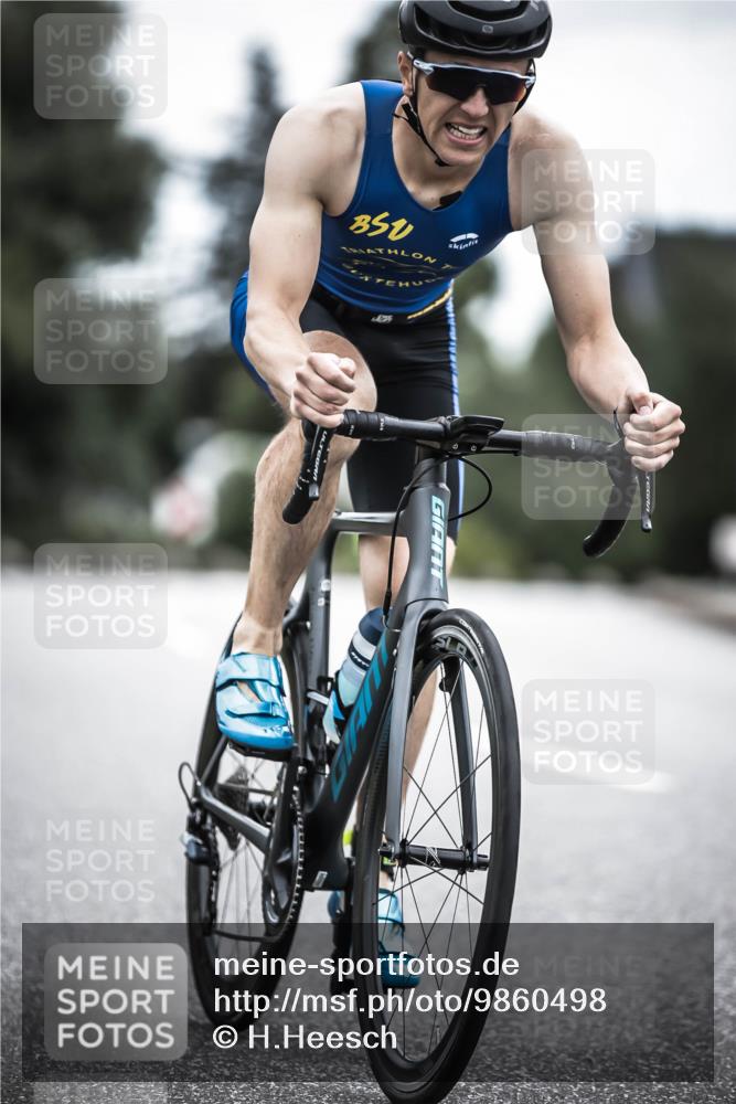 21.06.2026 - 29. Vierlanden-Triathlon H.Heesch http://msf.ph/oto/9860498 21.06.2026 12:07:14 Radfahren 634, 668, 923, 950 meine-sportfotos.de