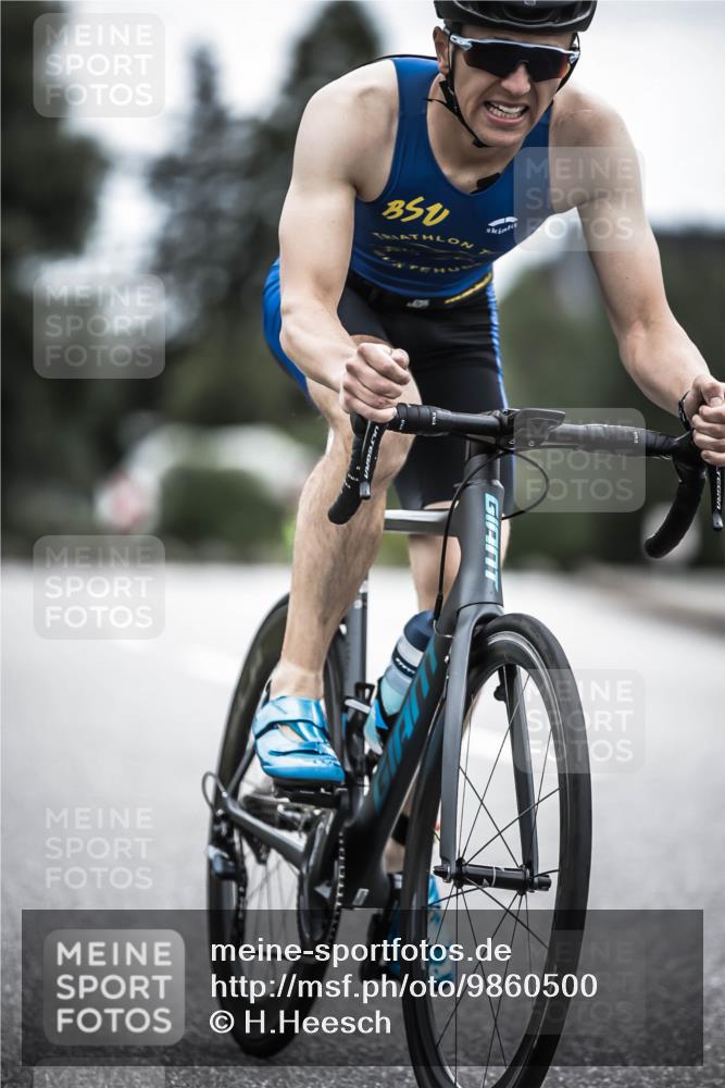 21.06.2026 - 29. Vierlanden-Triathlon H.Heesch http://msf.ph/oto/9860500 21.06.2026 12:07:15 Radfahren 634, 668, 923, 943, 950 meine-sportfotos.de