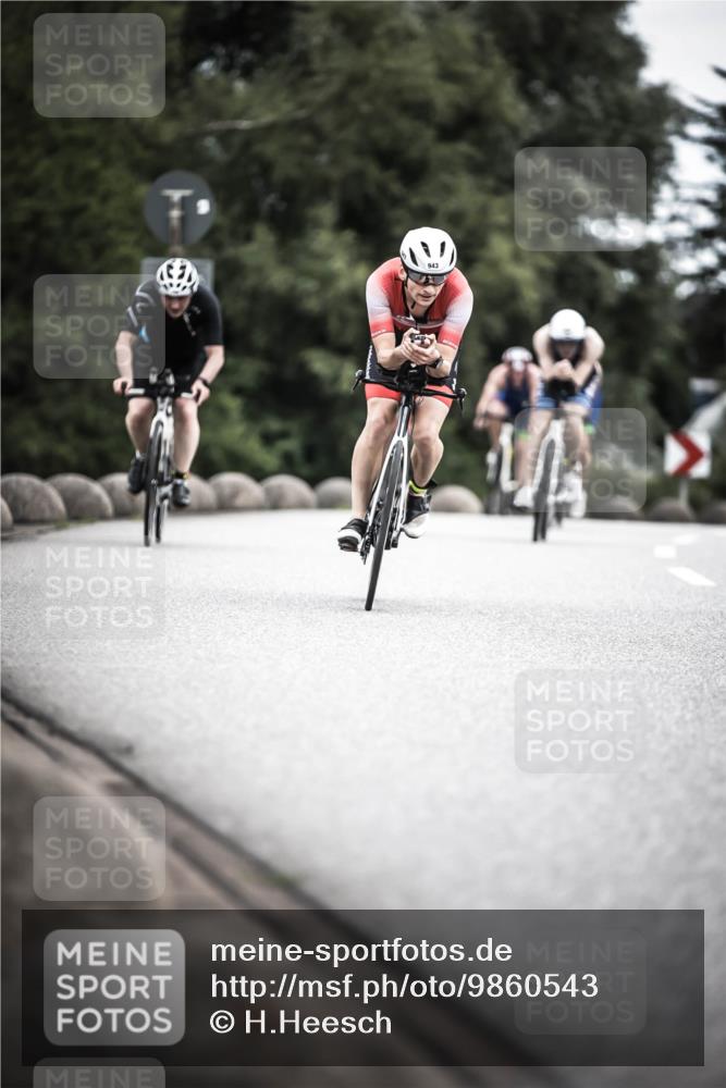 21.06.2026 - 29. Vierlanden-Triathlon H.Heesch http://msf.ph/oto/9860543 21.06.2026 12:07:22 Radfahren 790, 912, 923, 926, 933, 934, 935, 943, 962, 967 meine-sportfotos.de
