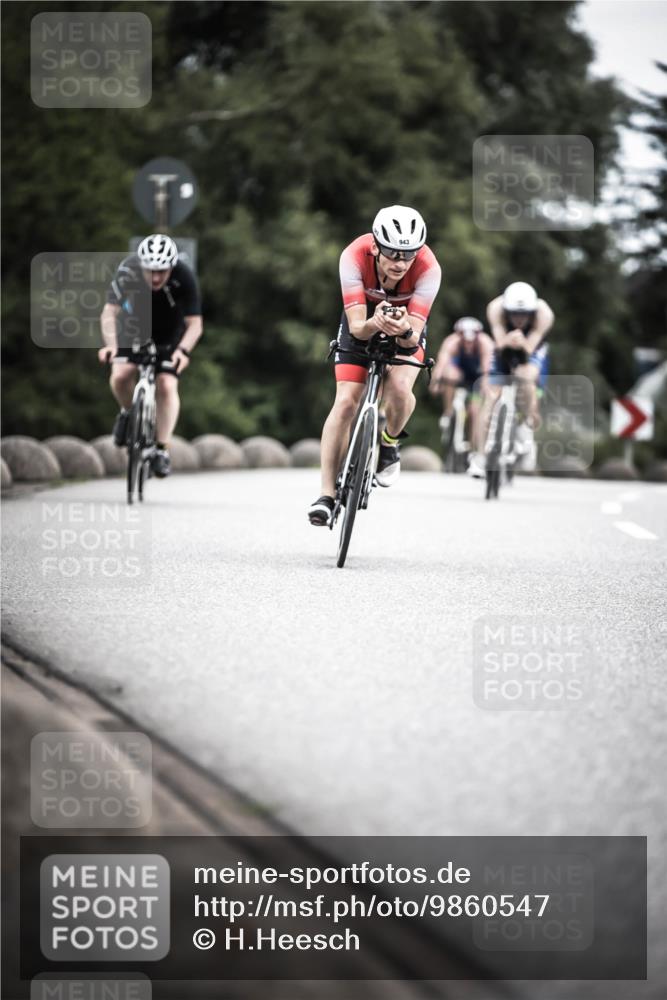 21.06.2026 - 29. Vierlanden-Triathlon H.Heesch http://msf.ph/oto/9860547 21.06.2026 12:07:22 Radfahren 790, 912, 923, 926, 933, 934, 935, 943, 962, 967 meine-sportfotos.de