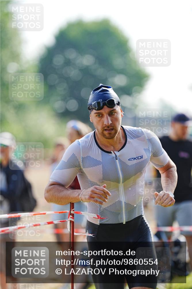 21.06.2026 - 29. Vierlanden-Triathlon LAZAROV Photography http://msf.ph/oto/9860554 21.06.2026 08:42:07 Schwimmen 38, 62, 67 meine-sportfotos.de