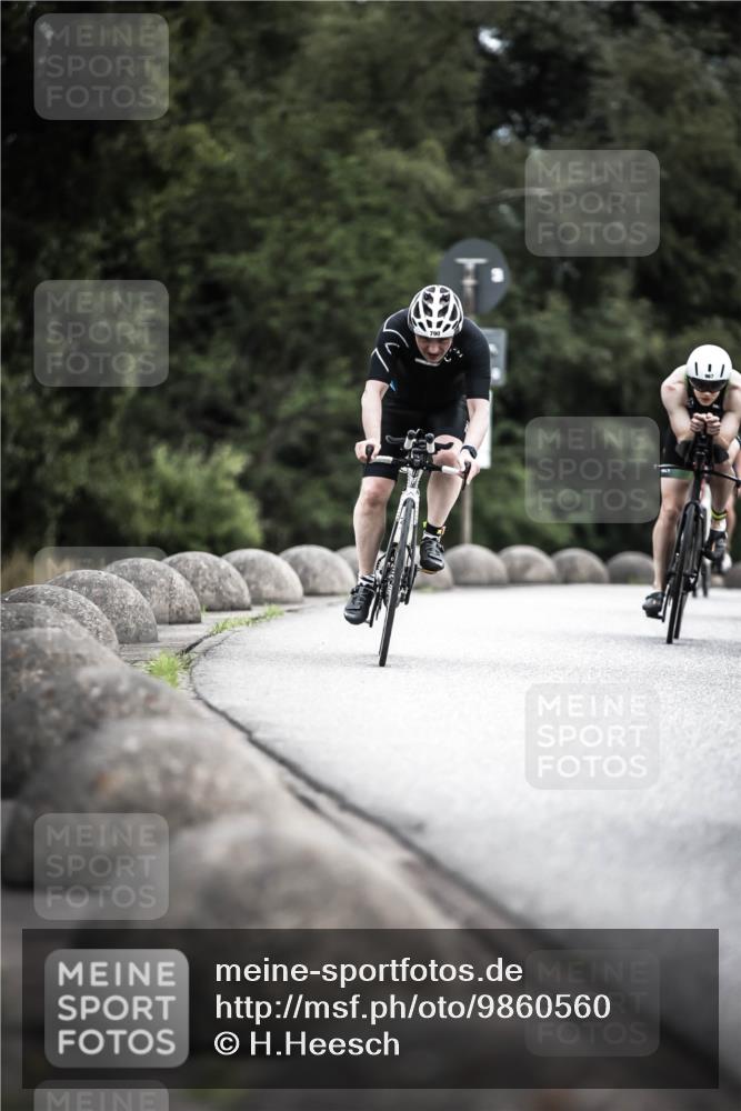 21.06.2026 - 29. Vierlanden-Triathlon H.Heesch http://msf.ph/oto/9860560 21.06.2026 12:07:23 Radfahren 790, 912, 923, 926, 933, 934, 935, 943, 962, 967 meine-sportfotos.de