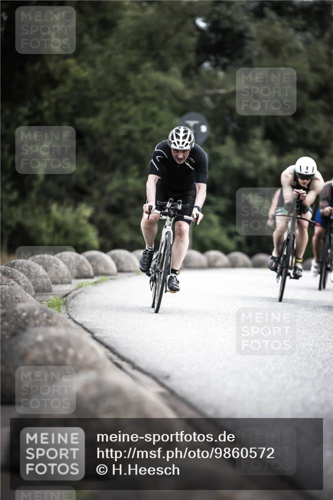 21.06.2026 - 29. Vierlanden-Triathlon H.Heesch http://msf.ph/oto/9860572 21.06.2026 12:07:23 Radfahren 790, 912, 923, 926, 933, 934, 935, 943, 962, 967 meine-sportfotos.de