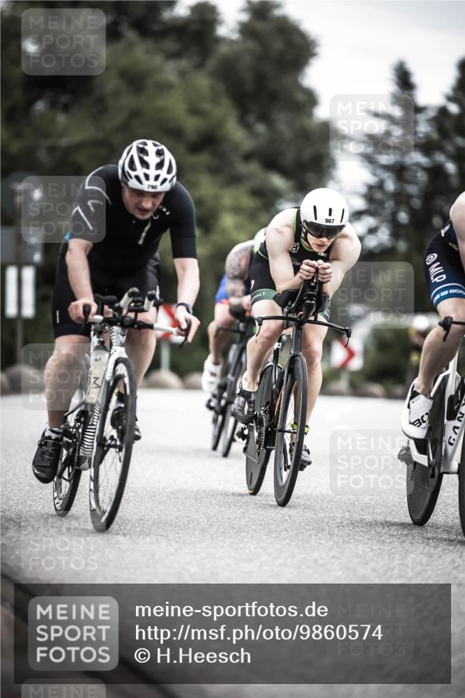 21.06.2026 - 29. Vierlanden-Triathlon H.Heesch http://msf.ph/oto/9860574 21.06.2026 12:07:24 Radfahren 790, 908, 912, 924, 926, 933, 934, 935, 943, 962, 967 meine-sportfotos.de