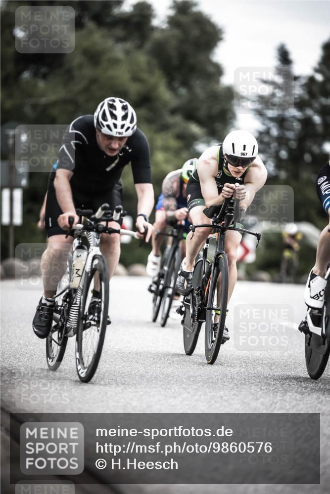 21.06.2026 - 29. Vierlanden-Triathlon H.Heesch http://msf.ph/oto/9860576 21.06.2026 12:07:24 Radfahren 790, 908, 912, 924, 926, 933, 934, 935, 943, 962, 967 meine-sportfotos.de