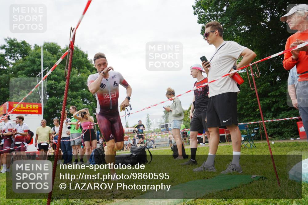 21.06.2026 - 29. Vierlanden-Triathlon LAZAROV Photography http://msf.ph/oto/9860595 21.06.2026 12:02:46 Schwimmen 908, 921, 923, 926, 933, 943, 945, 960, 962, 969, 977 meine-sportfotos.de